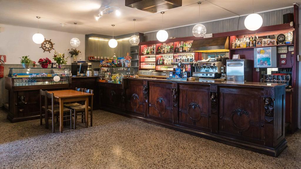 Ristorante Albergo Al Donatore Teòr Exterior foto